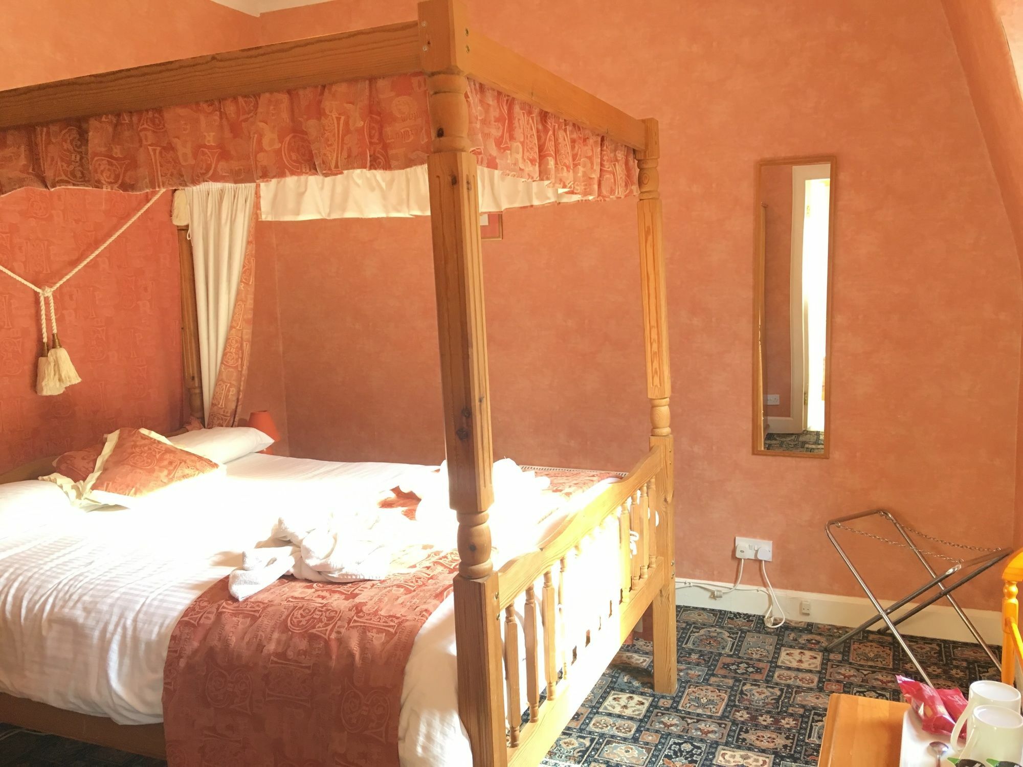 Cannon House Hotel รอธเซย์ ภายนอก รูปภาพ